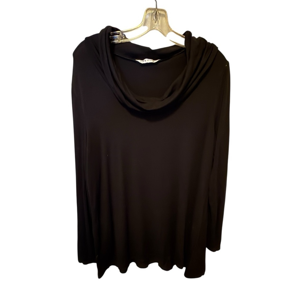 Peter Nygard Black Top